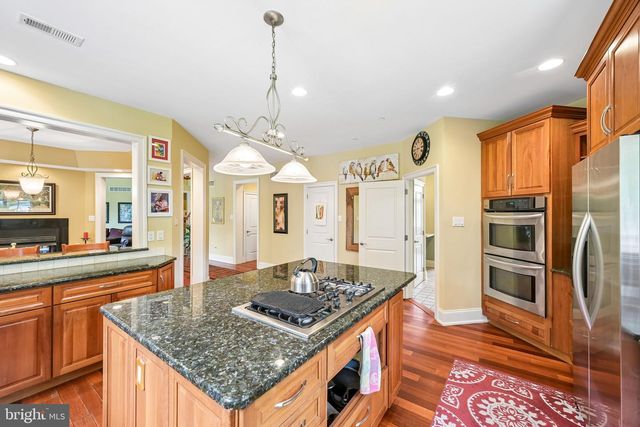 378 S WARNER RD, Wayne, PA 19087