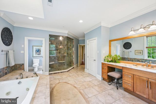 378 S WARNER RD, Wayne, PA 19087