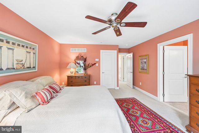 378 S WARNER RD, Wayne, PA 19087