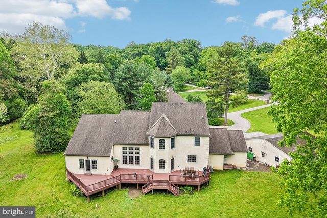 378 S WARNER RD, Wayne, PA 19087