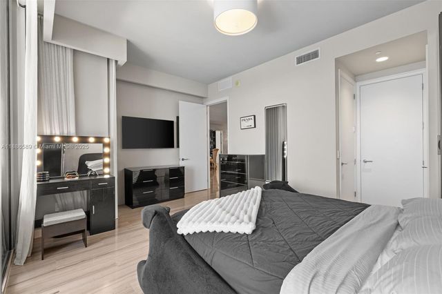 9705 Collins Ave 2304N, Bal Harbour, FL 33154