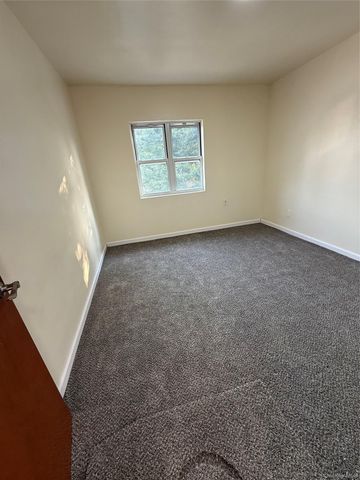 2000 Bogart Ave 2, Bronx, NY 19462