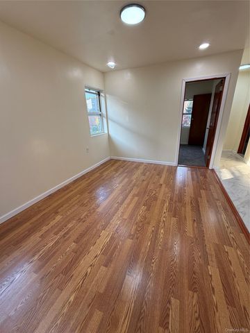 2000 Bogart Ave 2, Bronx, NY 19462