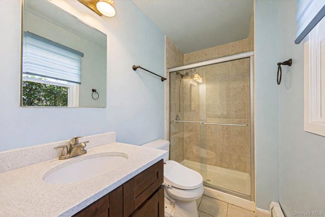 16 Manchester Lane, Stony Brook, NY 11790