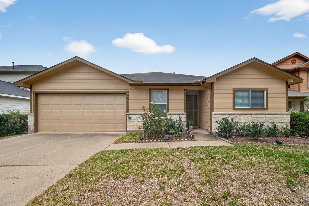 2831 Meiko Drive, Houston, TX 77045