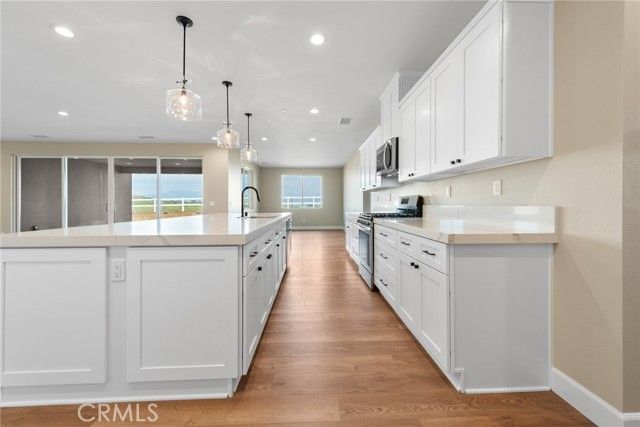 13744 Seven Hills Dr, Riverside, CA 92503