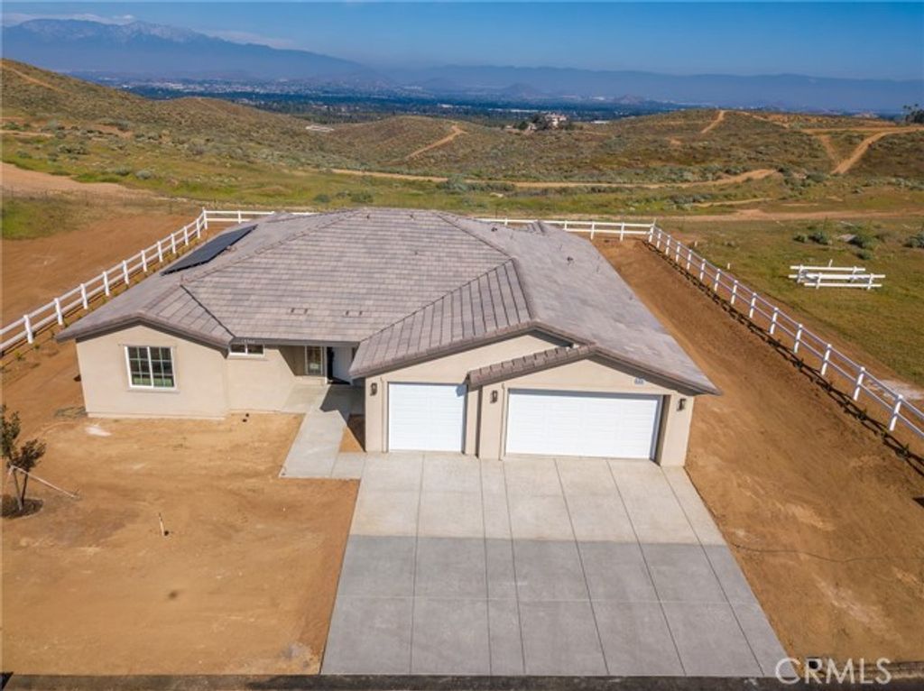 13744 Seven Hills Dr, Riverside, CA 92503