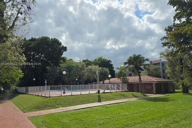 8405 NW 8th St 201, Miami, FL 33126