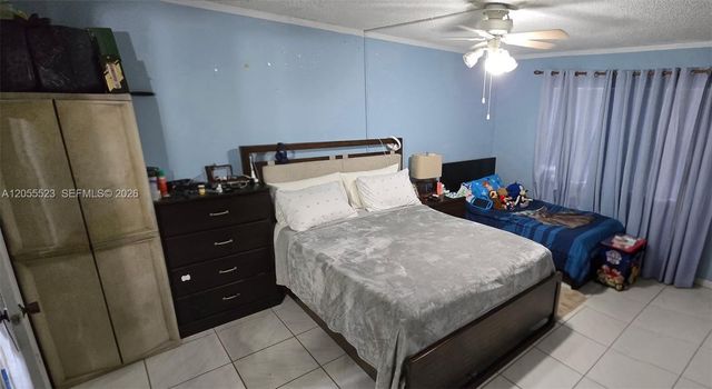 8405 NW 8th St 201, Miami, FL 33126