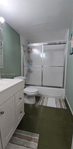 8405 NW 8th St 201, Miami, FL 33126