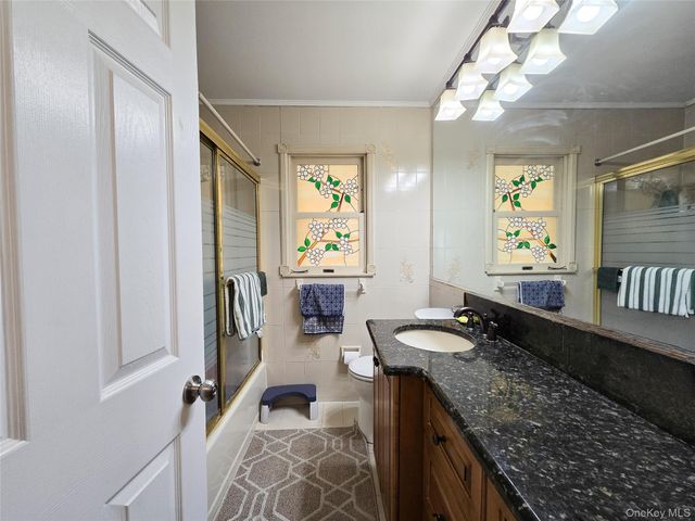 29 Tenafly Drive, New Hyde Park, NY 11040