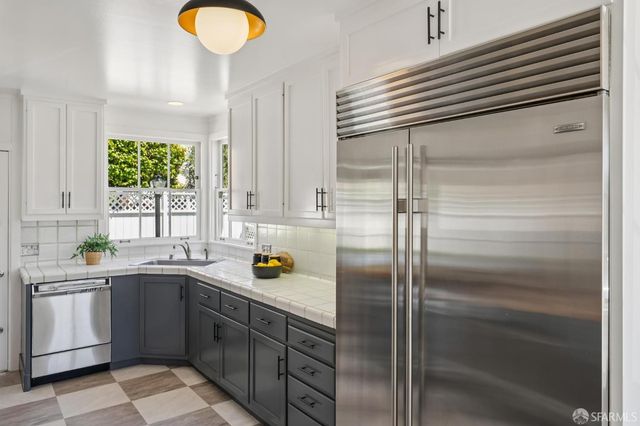 76 Woodacre Drive, San Francisco, CA 94132