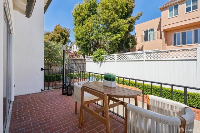 76 Woodacre Drive, San Francisco, CA 94132