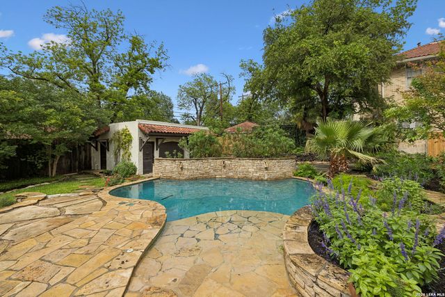 115 E HOLLYWOOD AVE, San Antonio, TX 78212