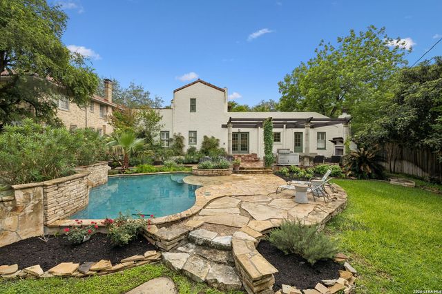 115 E HOLLYWOOD AVE, San Antonio, TX 78212