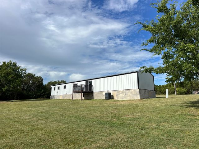 901 Ridge Drive S, Cleburne, TX 76033