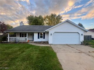 2388 Bay Meadow Street, Madison, OH 44057