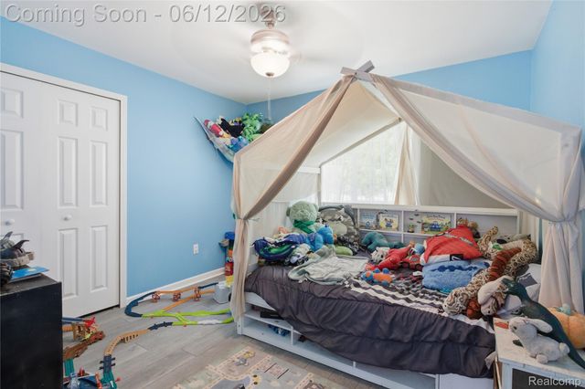 16362 Paddock Club Boulevard, Fenton Charter Township, MI 48451