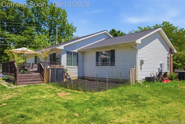 16362 Paddock Club Boulevard, Fenton Charter Township, MI 48451
