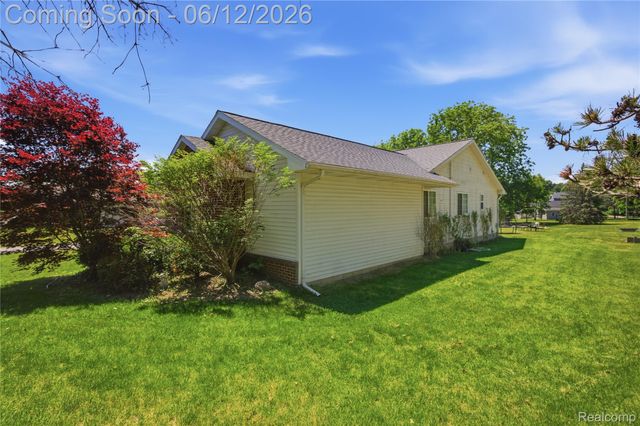 16362 Paddock Club Boulevard, Fenton Charter Township, MI 48451