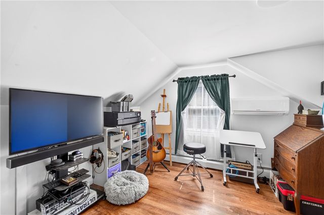 333 Maple Street, Warwick, RI 02888