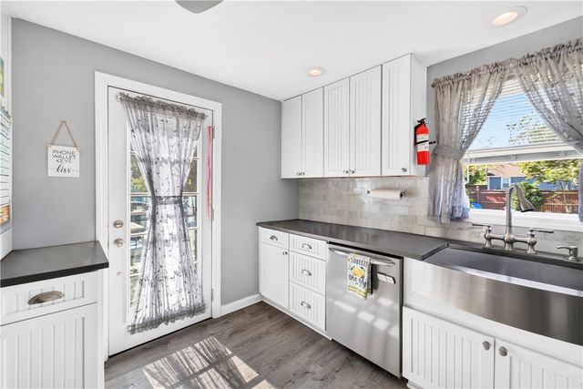 333 Maple Street, Warwick, RI 02888