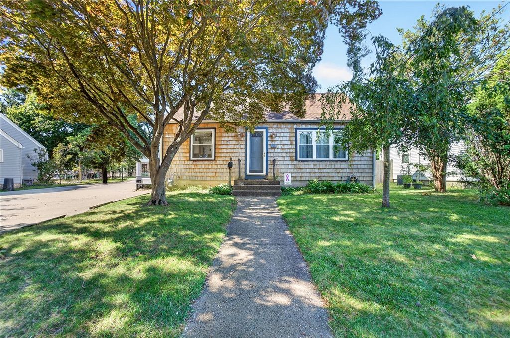333 Maple Street, Warwick, RI 02888