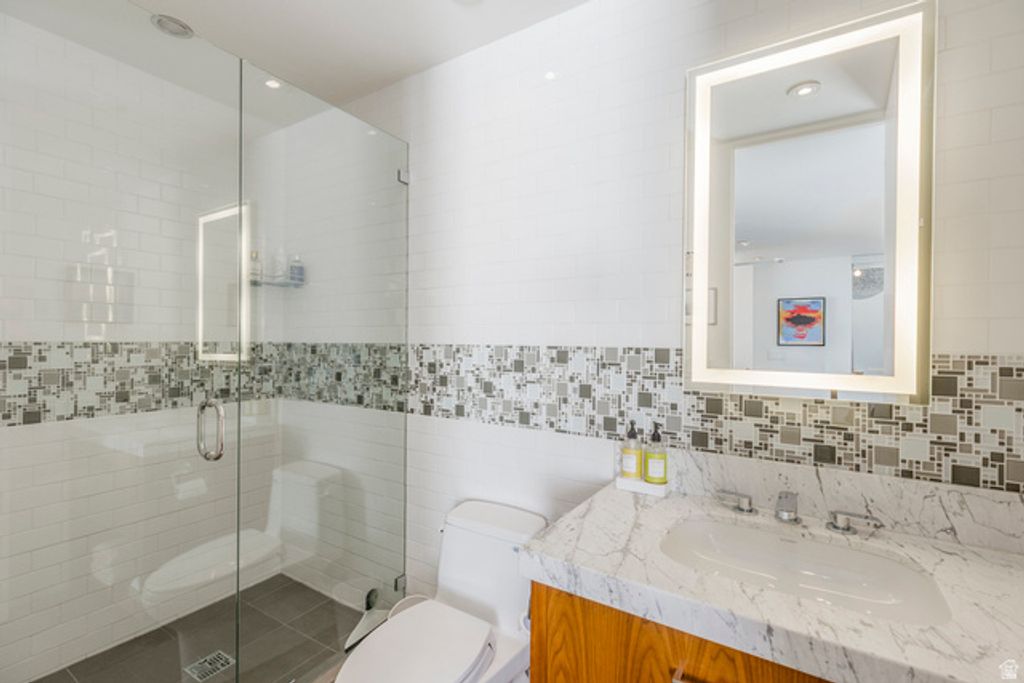 Image 30 of property listing at 3017 E SAINT MARYS CIR, Salt Lake City, UT 84108