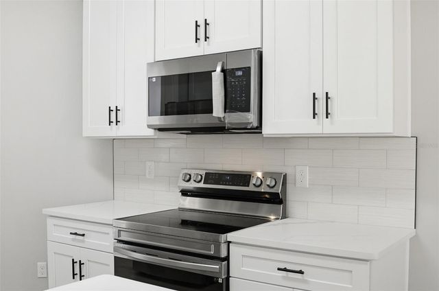 31 PONY EXPRESS DRIVE, Palm Coast, FL 32164