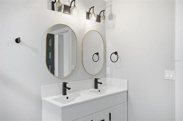 31 PONY EXPRESS DRIVE, Palm Coast, FL 32164