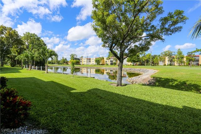 287 Quail Forest BLVD 117, Naples, FL 34105