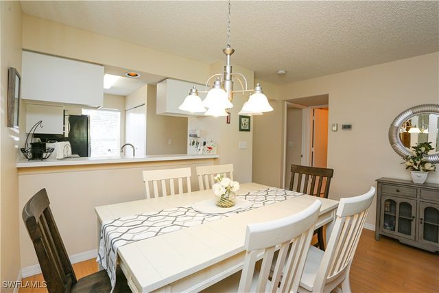 287 Quail Forest BLVD 117, Naples, FL 34105