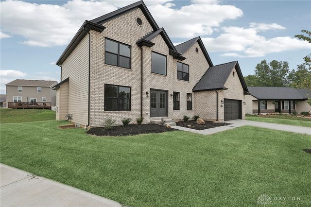 547 Chatham Place, Trenton, OH 45067