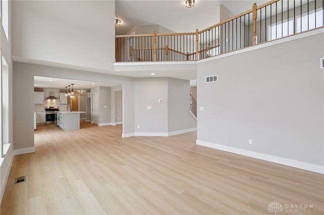 547 Chatham Place, Trenton, OH 45067
