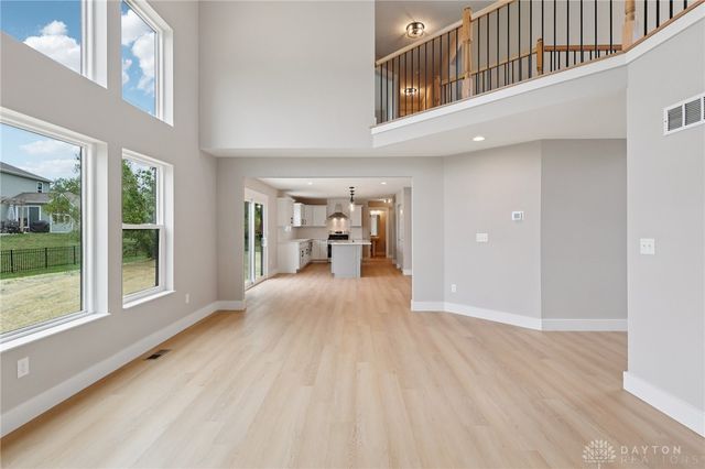 547 Chatham Place, Trenton, OH 45067