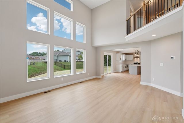 547 Chatham Place, Trenton, OH 45067