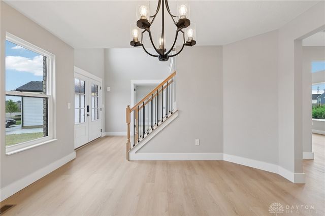547 Chatham Place, Trenton, OH 45067