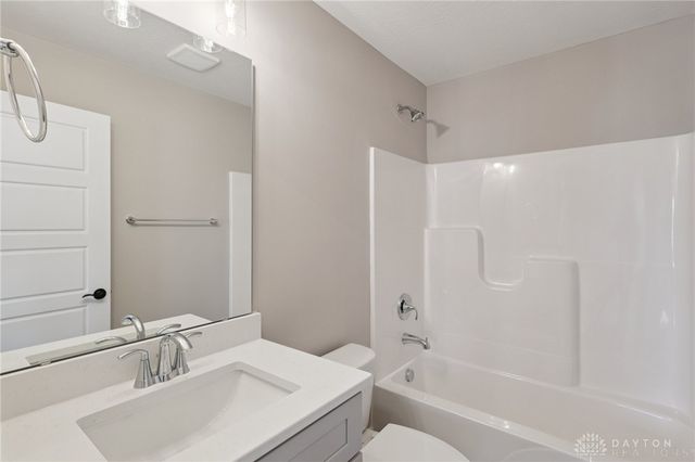 547 Chatham Place, Trenton, OH 45067