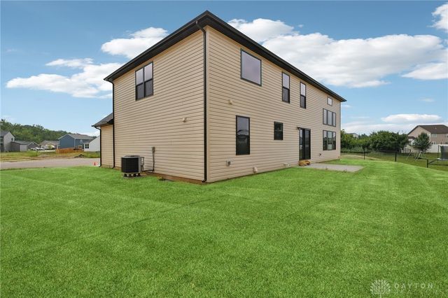 547 Chatham Place, Trenton, OH 45067