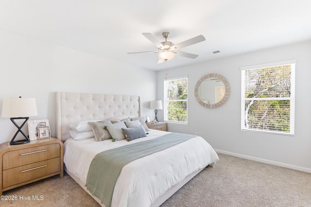 616 Sandy Hollow Drive, Jacksonville, NC 28540