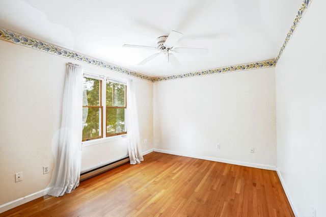6 Elizabeth Ln, Yarmouth, MA 02601