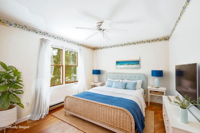 6 Elizabeth Ln, Yarmouth, MA 02601