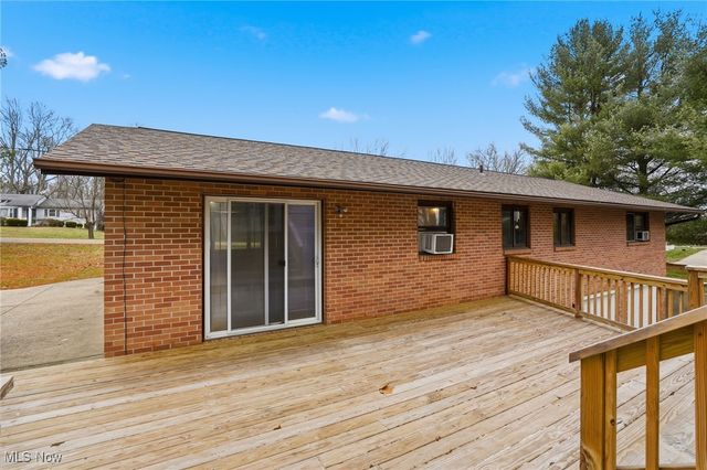 9335 Scenic Drive, Nashport, OH 43830