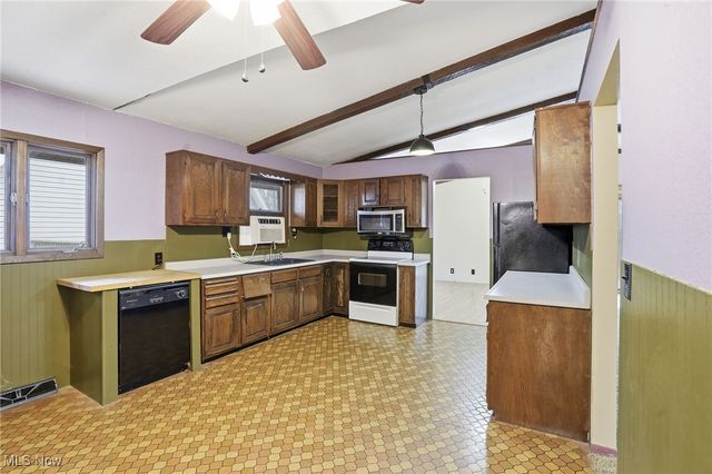 9335 Scenic Drive, Nashport, OH 43830