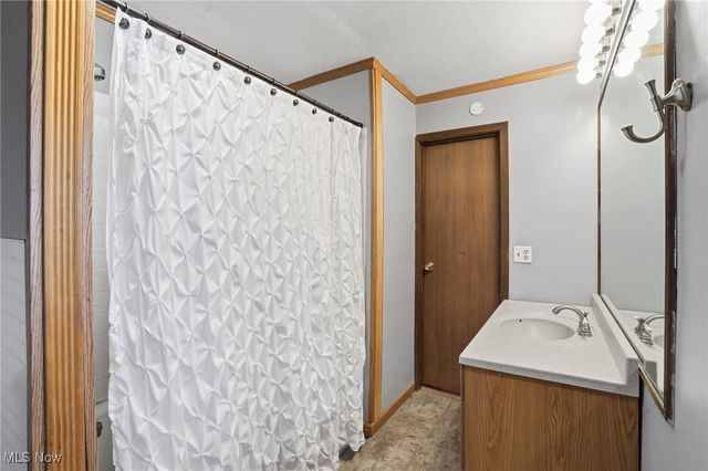 9335 Scenic Drive, Nashport, OH 43830