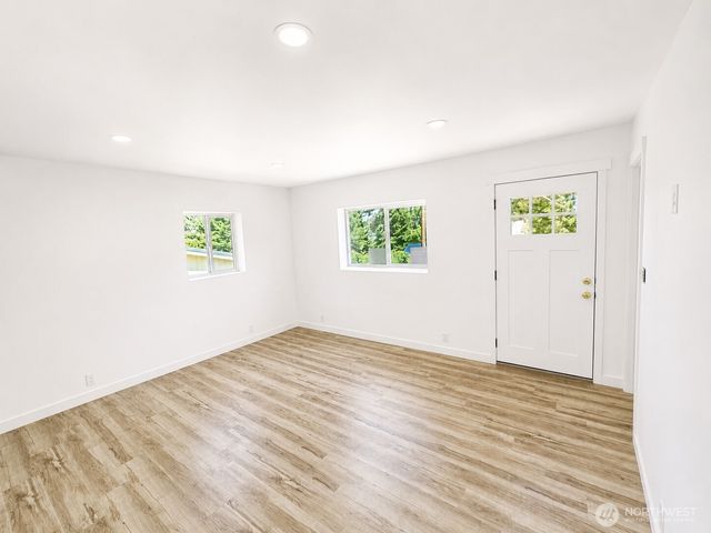 13055 33rd Avenue S, Tukwila, WA 98168