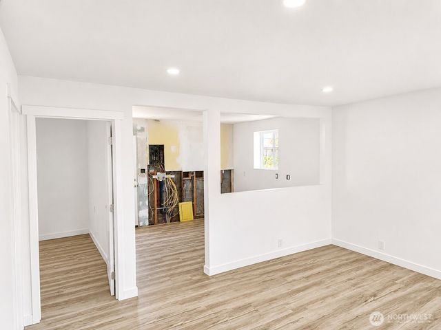 13055 33rd Avenue S, Tukwila, WA 98168