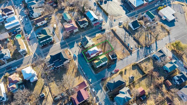 606 WINTHROP ST, Staunton, VA 24401