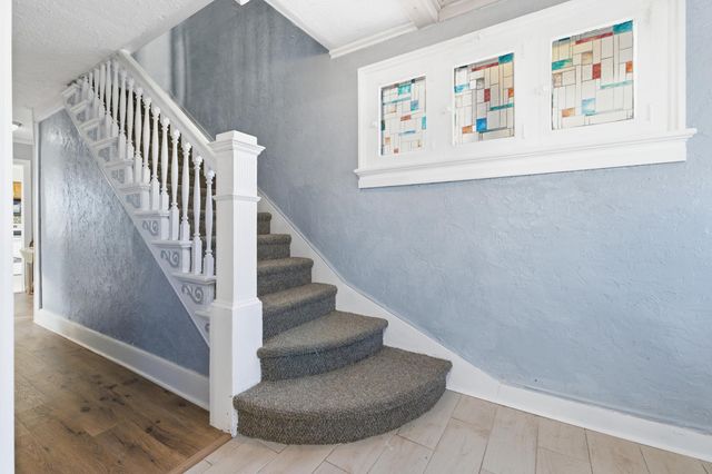 606 WINTHROP ST, Staunton, VA 24401