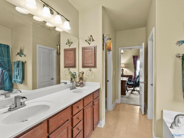 202 Pebble Creek Drive SW, Madison, AL 35756